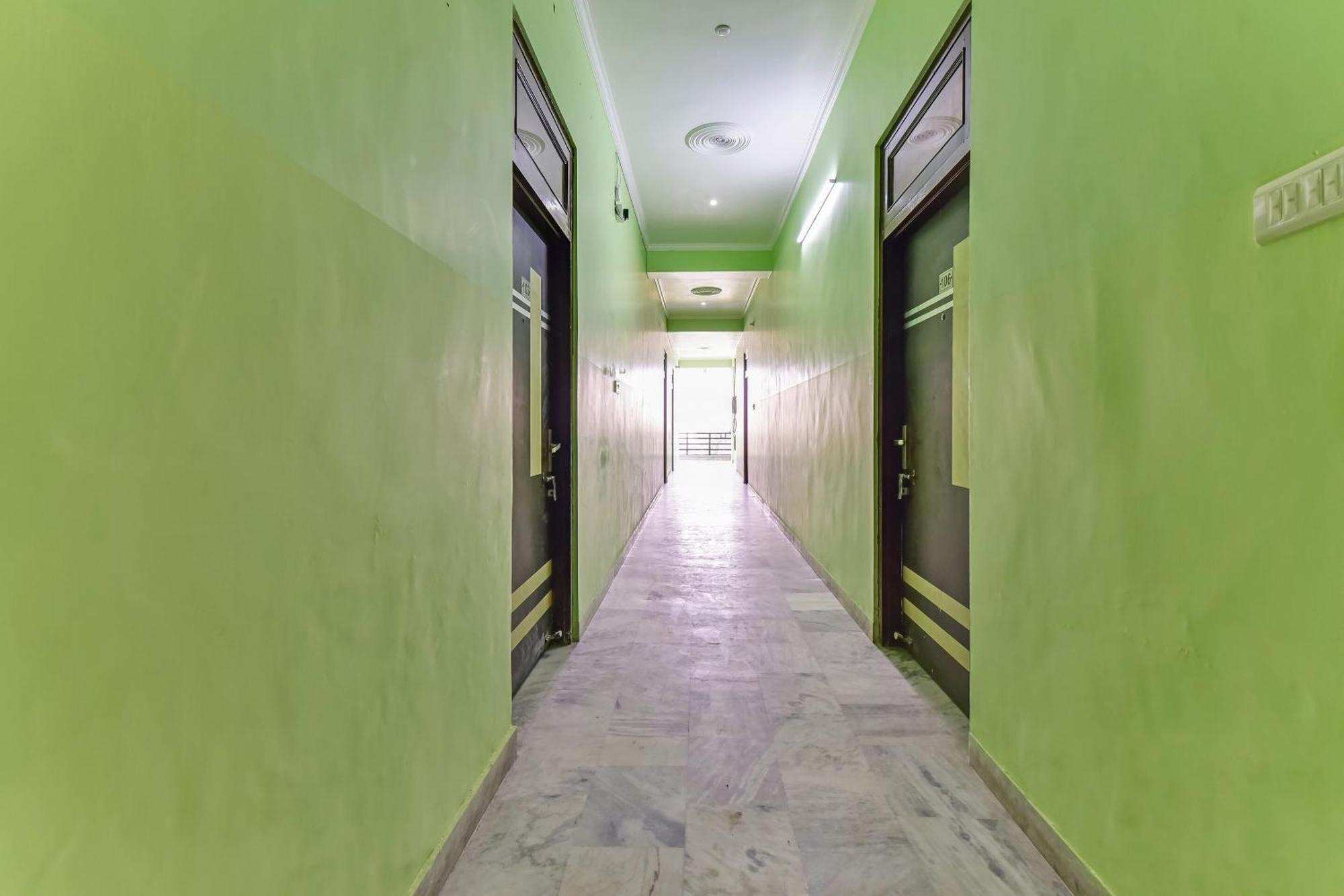 OYO 79437 Hotel S R Jaipur Buitenkant foto
